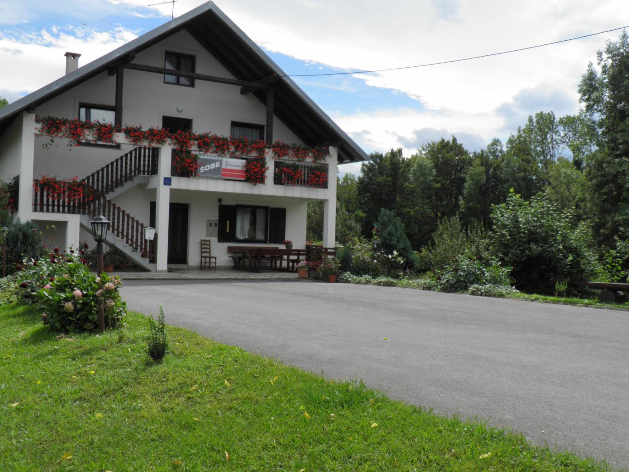Hotel House Janja Plitvice Selište Drežničko Exterior foto