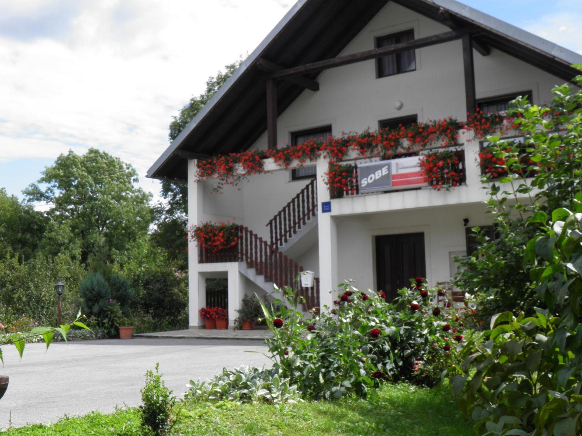 Hotel House Janja Plitvice Selište Drežničko Exterior foto